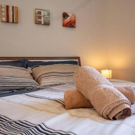 Modern Apt In The Heart Of Maltese Nightlife Saint Julian's Bagian luar foto